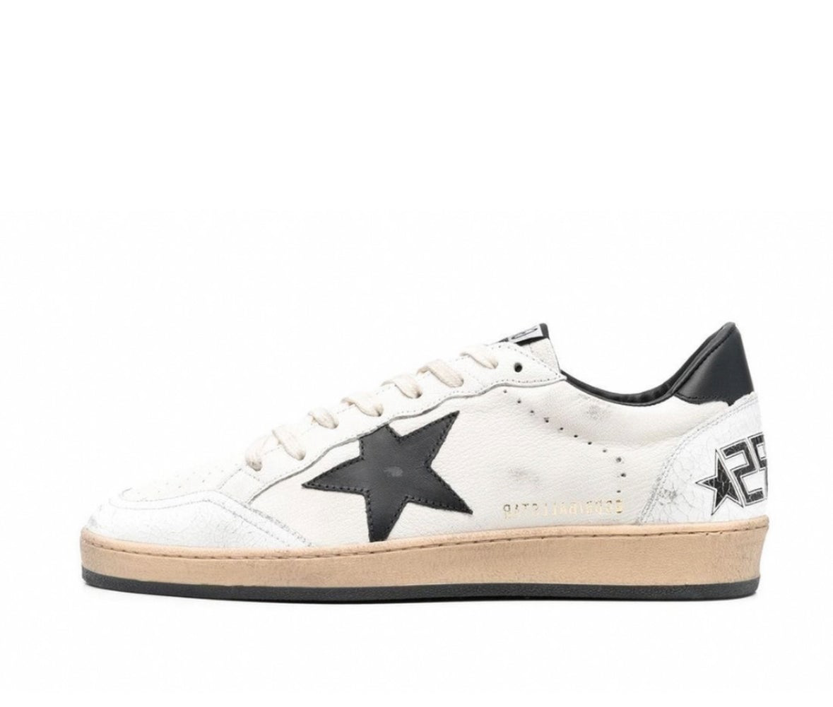 GOLDEN GOOSE BALLSTAR LOW-TOP SNEAKERS