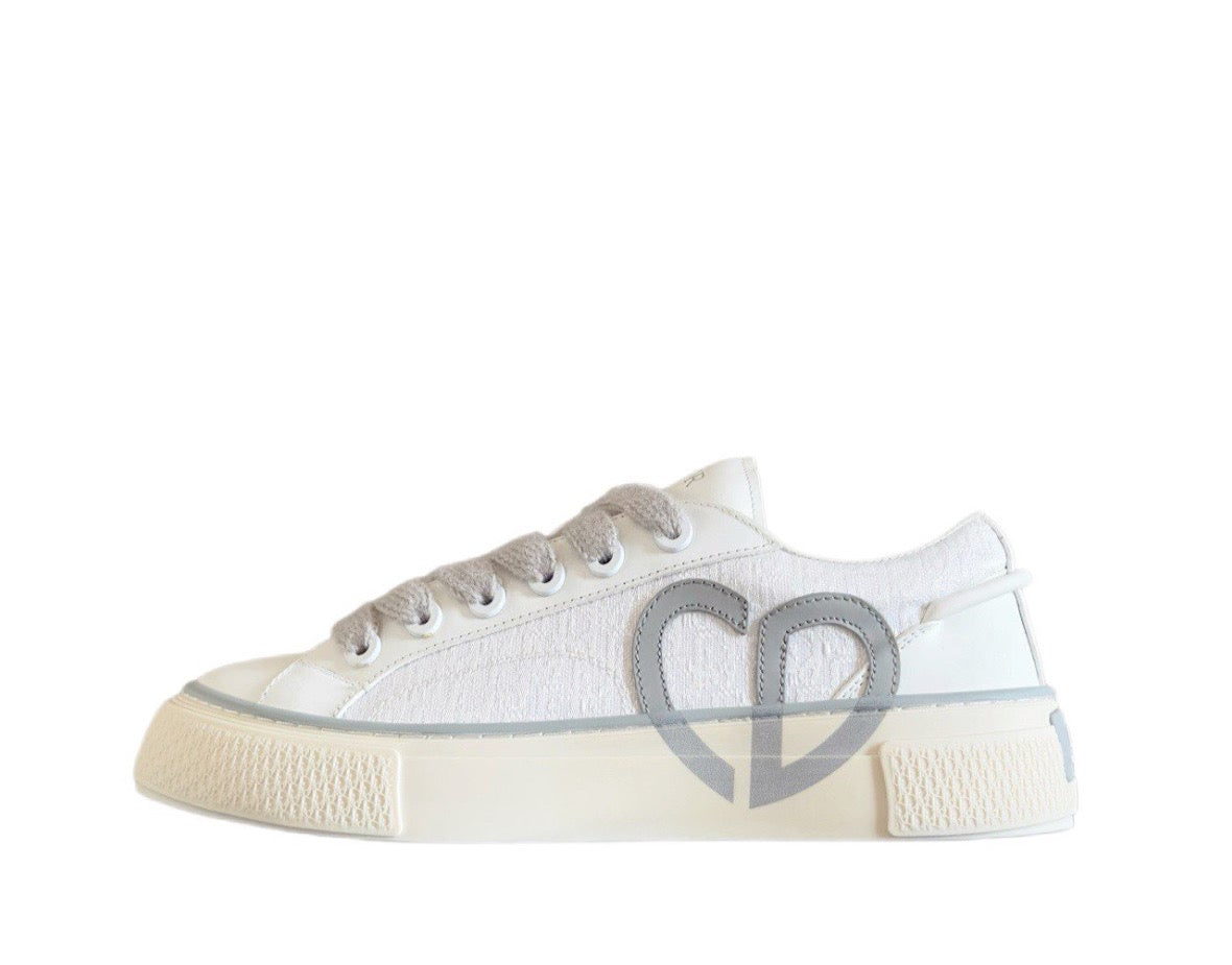 DIOR b27 low-top beige and white